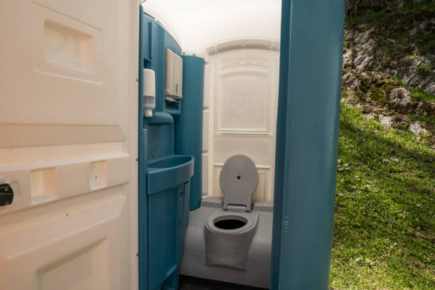 Best Luxury portable toilet rental  in Pleasureville, PA